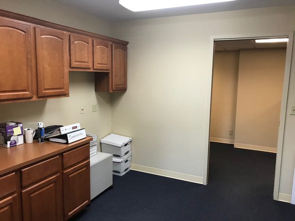 613 W Glen Ave, Peoria, IL 61614